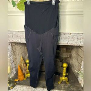 Seraphine Maternity performance material legging size Medium belly panel